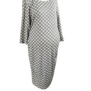 A Pea in the Pod Black and White Patterned Dress maternity sz S knit sheath